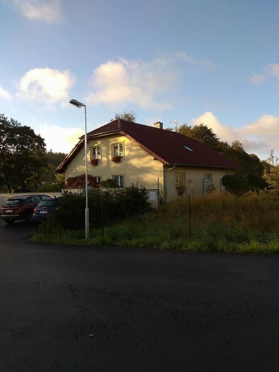 Apartmany Pod Lesem Bohutin  Luaran gambar