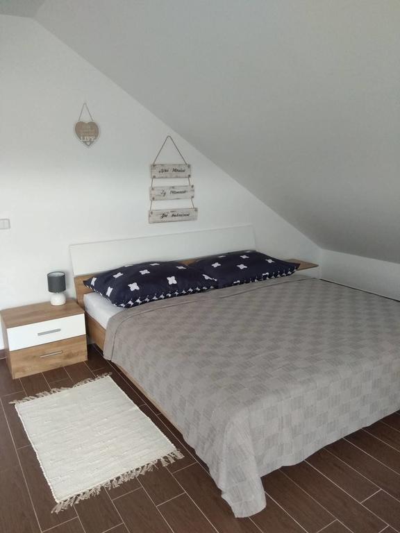 Apartmany Pod Lesem Bohutin  Luaran gambar
